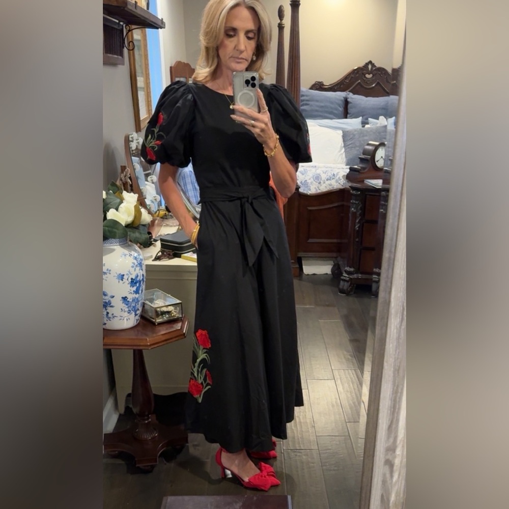 Beautiful Elegant Embroidered Roses Jumpsuit Dress Puff Sleeves Fanm Mon